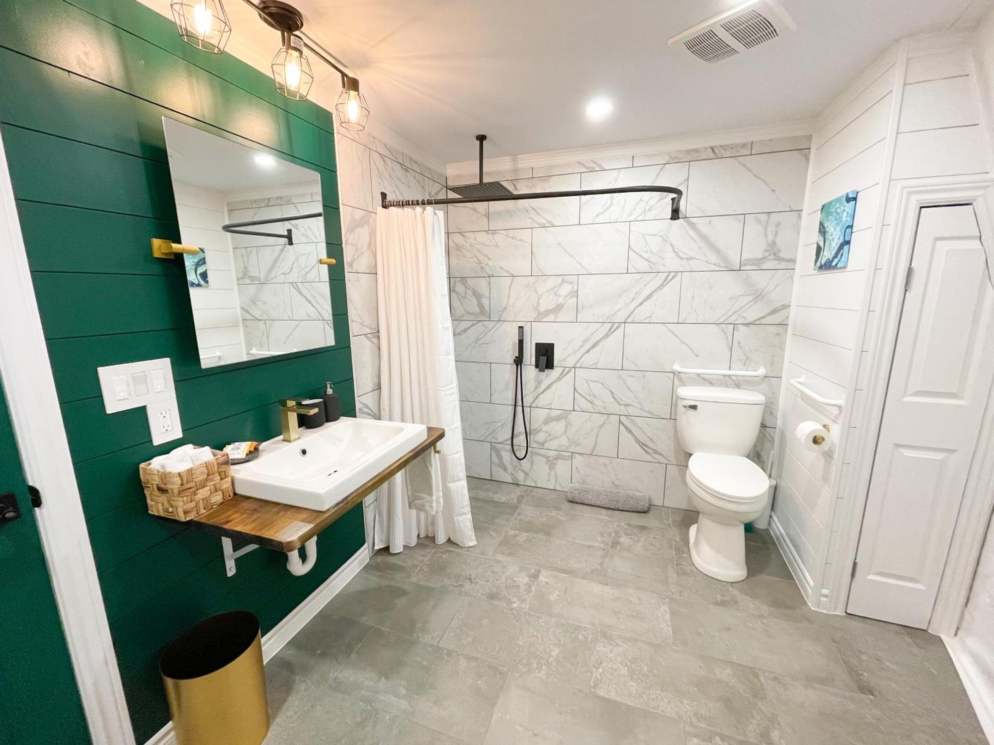 Port Wade Glamping Domes Villa Victoria Beach Kültér fotó